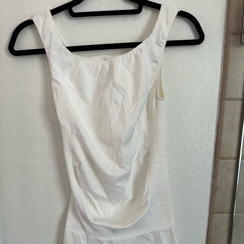 Blanqi Maternity belly support tank top